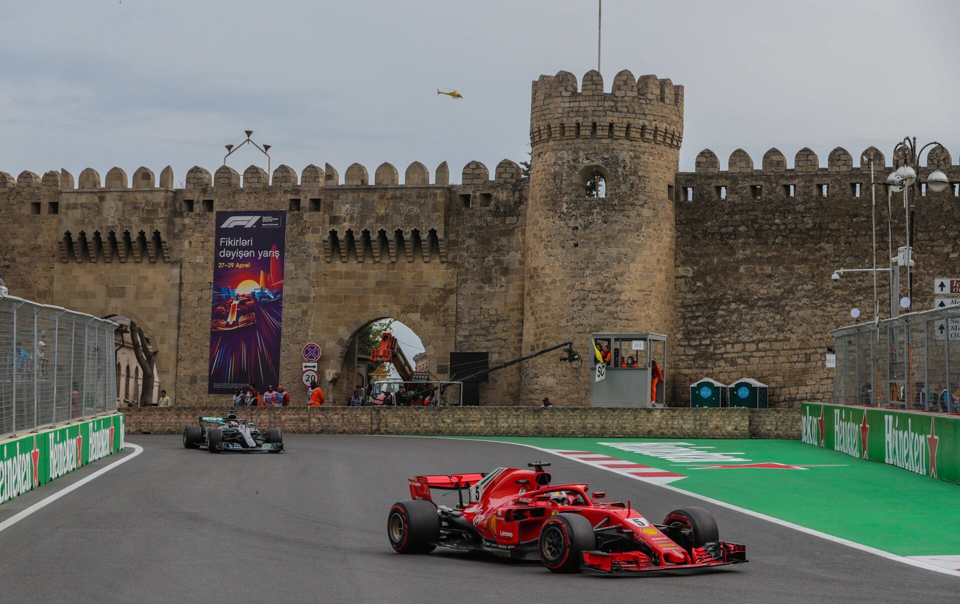 Baku City Circuit: Ilham Aliyev watched the opening ceremony of the 2018 Formula-1 Azerbaijan Grand Prix and final race 35