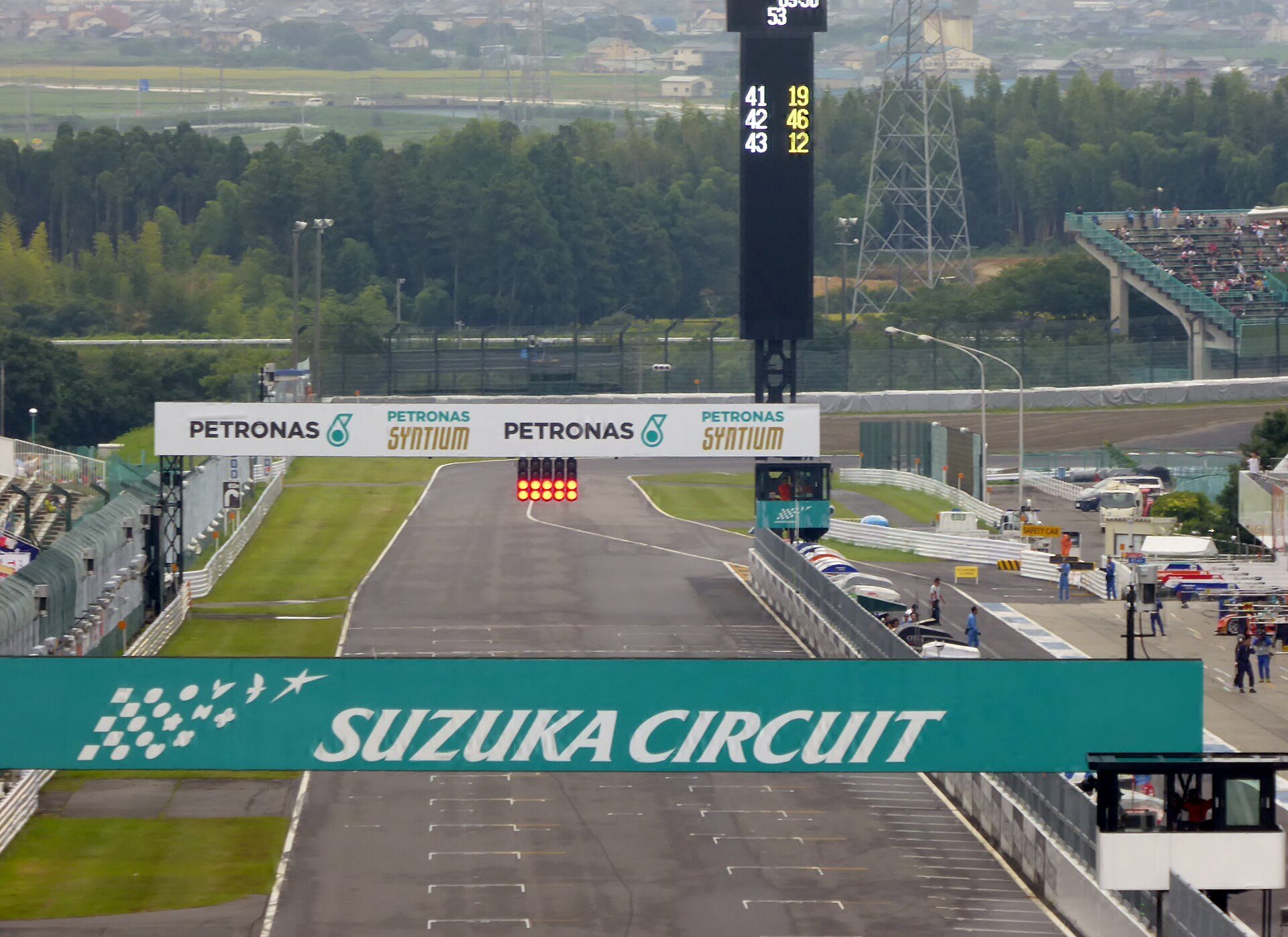 Suzuka Circuit: SUZUKA CIRCUIT MAIN STRAIGHT